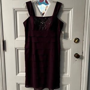 Really pretty sleeveless size 14 dress